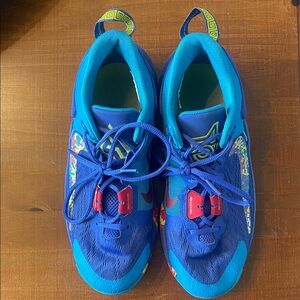 Nike Giannis. Kids Blue and Red Sneakers